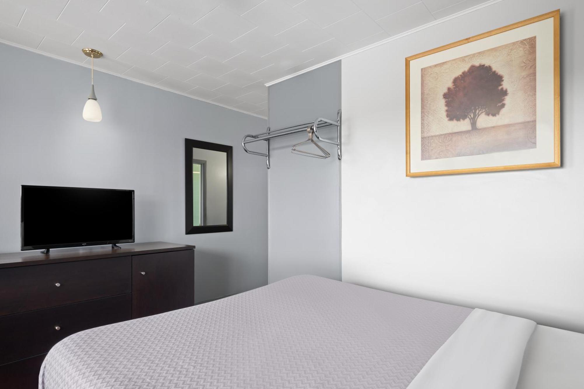 Travelodge By Wyndham Grand Falls