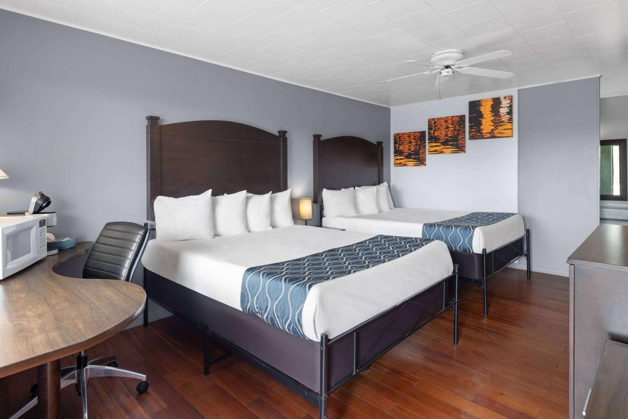 Travelodge By Wyndham Motel