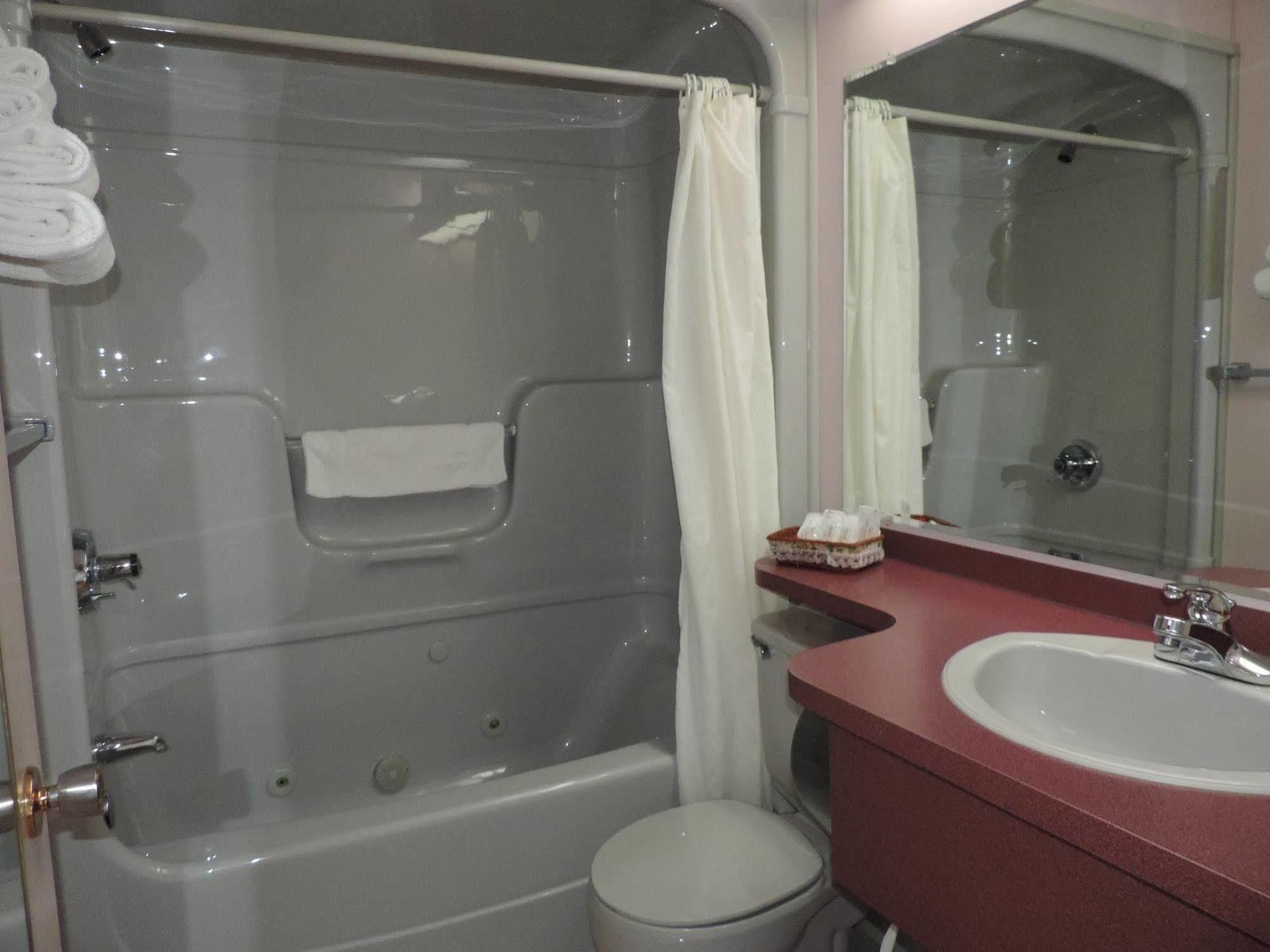 Motel Travelodge By Wyndham Grand Falls
