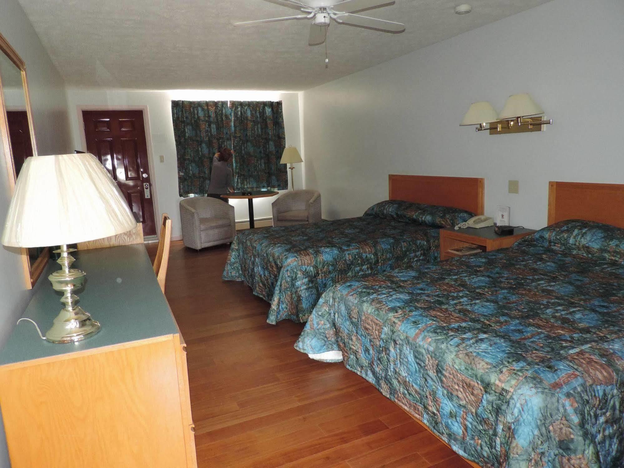 Travelodge By Wyndham Motel