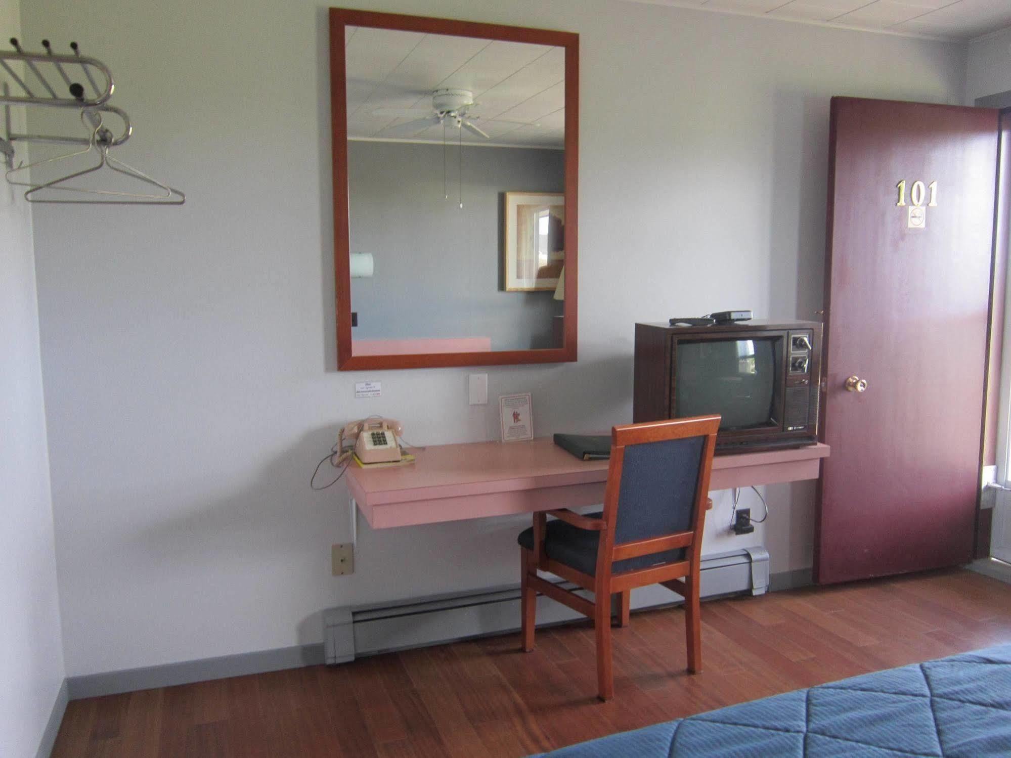 Travelodge By Wyndham 2* Grand Falls